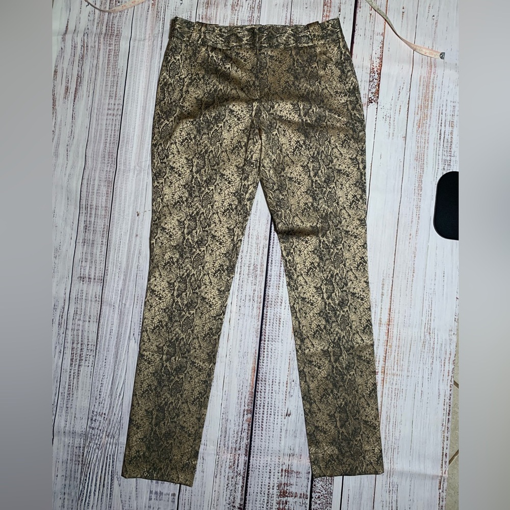 NWT ETCETERA snakeskin straight leg pants. Size 6.